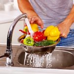 Плохо вымытые продукты питания
